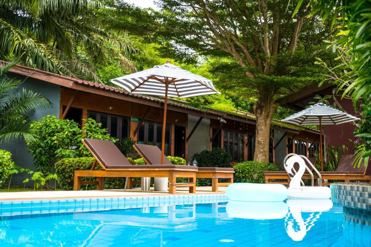 Phuket Siam Villas - SHA PLUS Chalong Exteriör bild