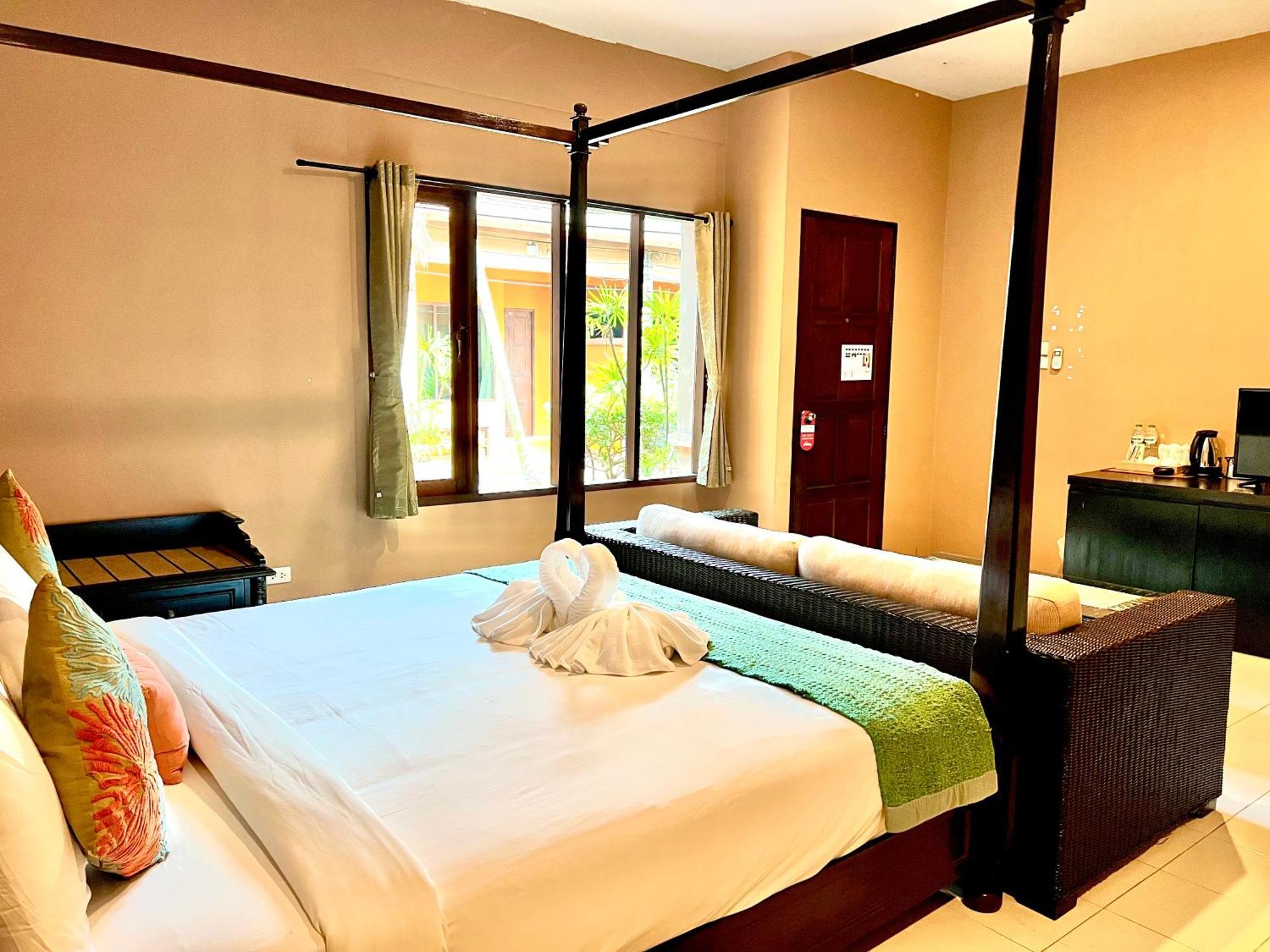 Phuket Siam Villas - SHA PLUS Chalong Exteriör bild